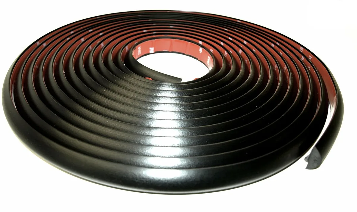 7/8" Pyramid Body Side Molding