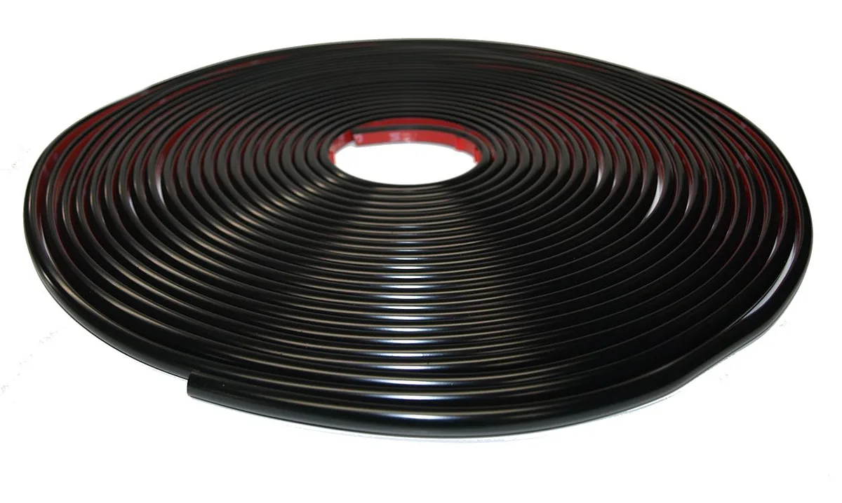 3/8" Half Round Wheel Well Molding