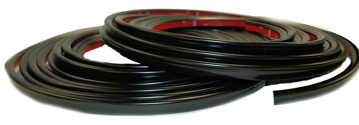 5/8" Lip with Bead Wheel Well Molding