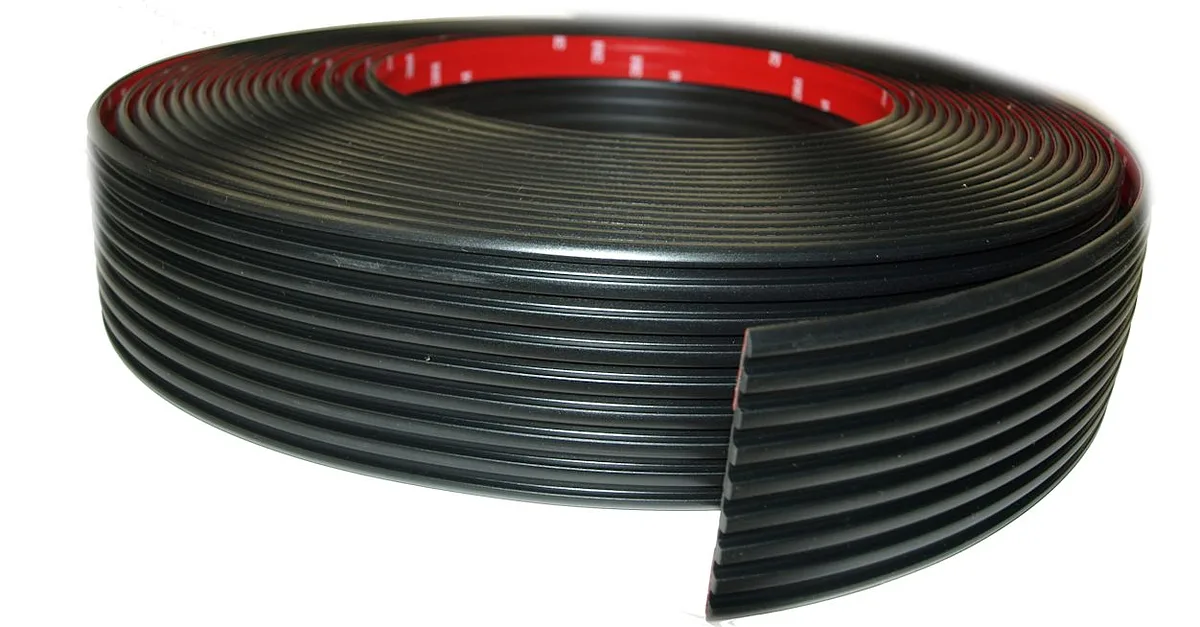 3" Universal Truck Molding